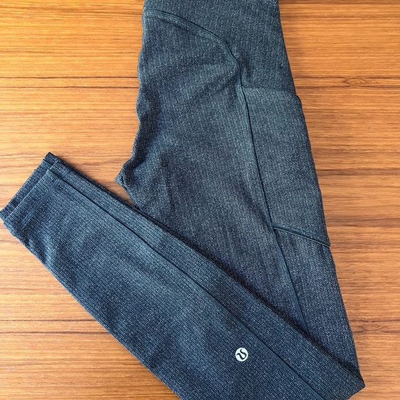 RARE lululemon herringbone speed up tight pockets full length legging- size 4 - Picture 7 of 7